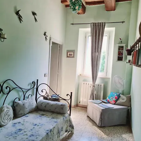 Le Rondini Apartment